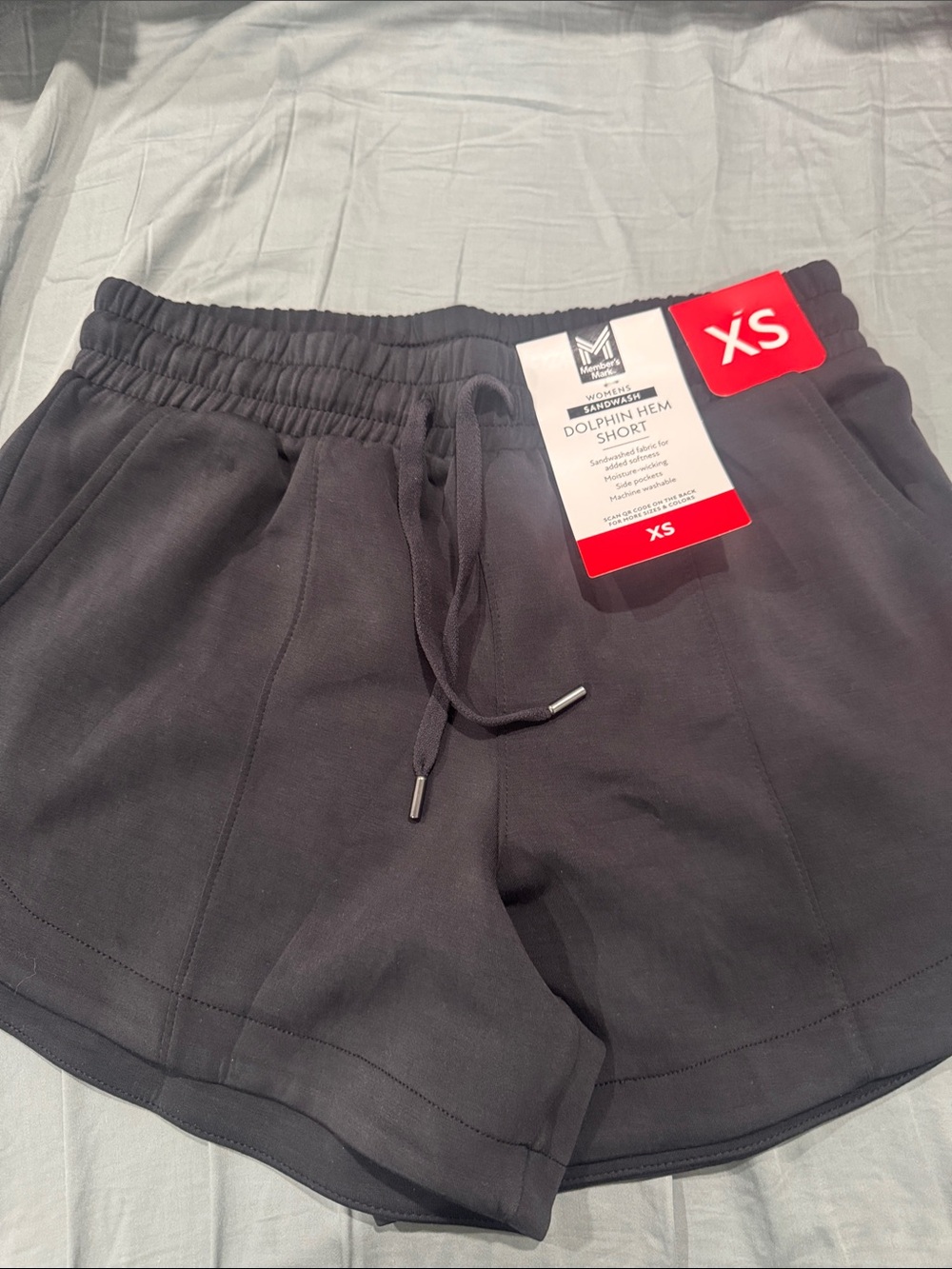Dolphin Hem Athletic Shorts in Black — Size XS